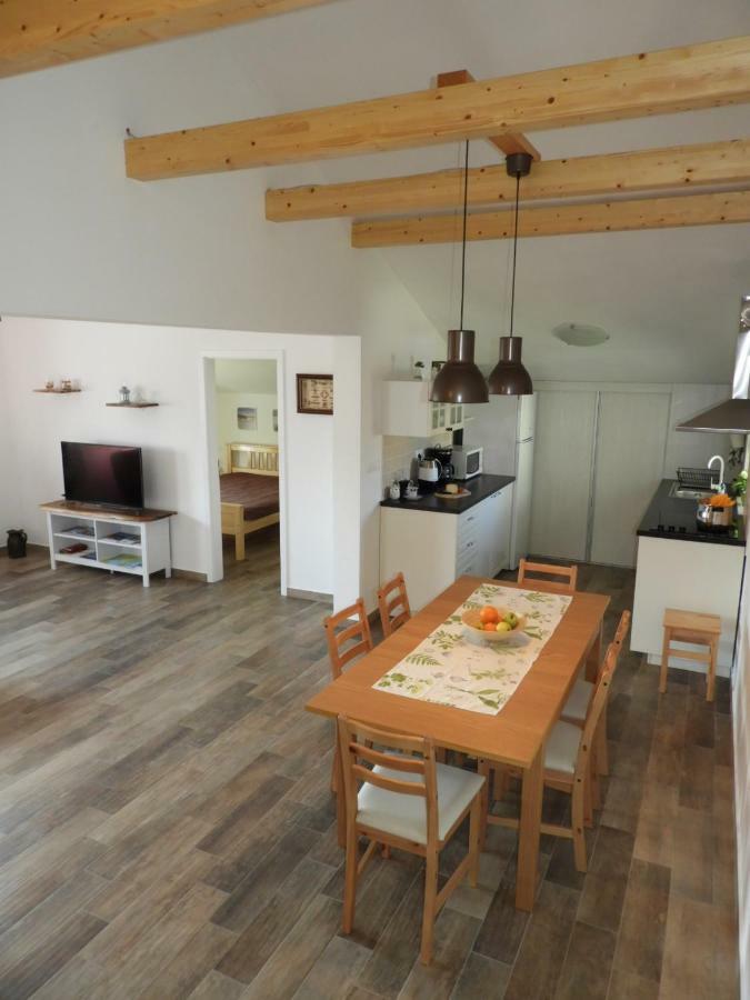 Apartment Thea Pula Ngoại thất bức ảnh